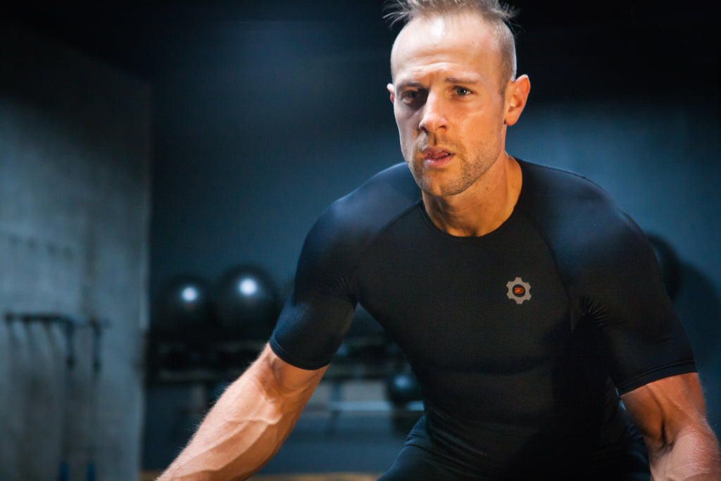 COMPRESSION SHORT SLEEVE SHIRT - dynamicathletica